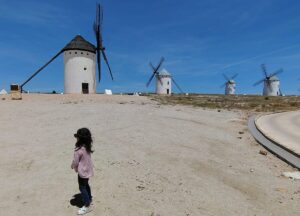 Tren de los Molinos: descubre el escenario de «El Quijote»